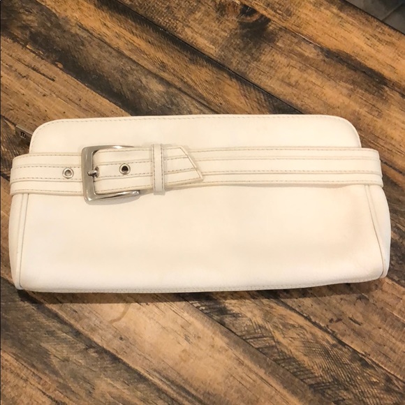 White leather clutch - Picture 1 of 6